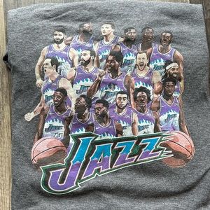 Grey short sleeve Utah Jazz Tee shirt. Short sleeve